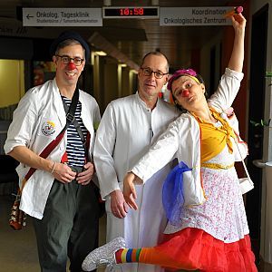 Clownsbesuche bei Krebspatienten